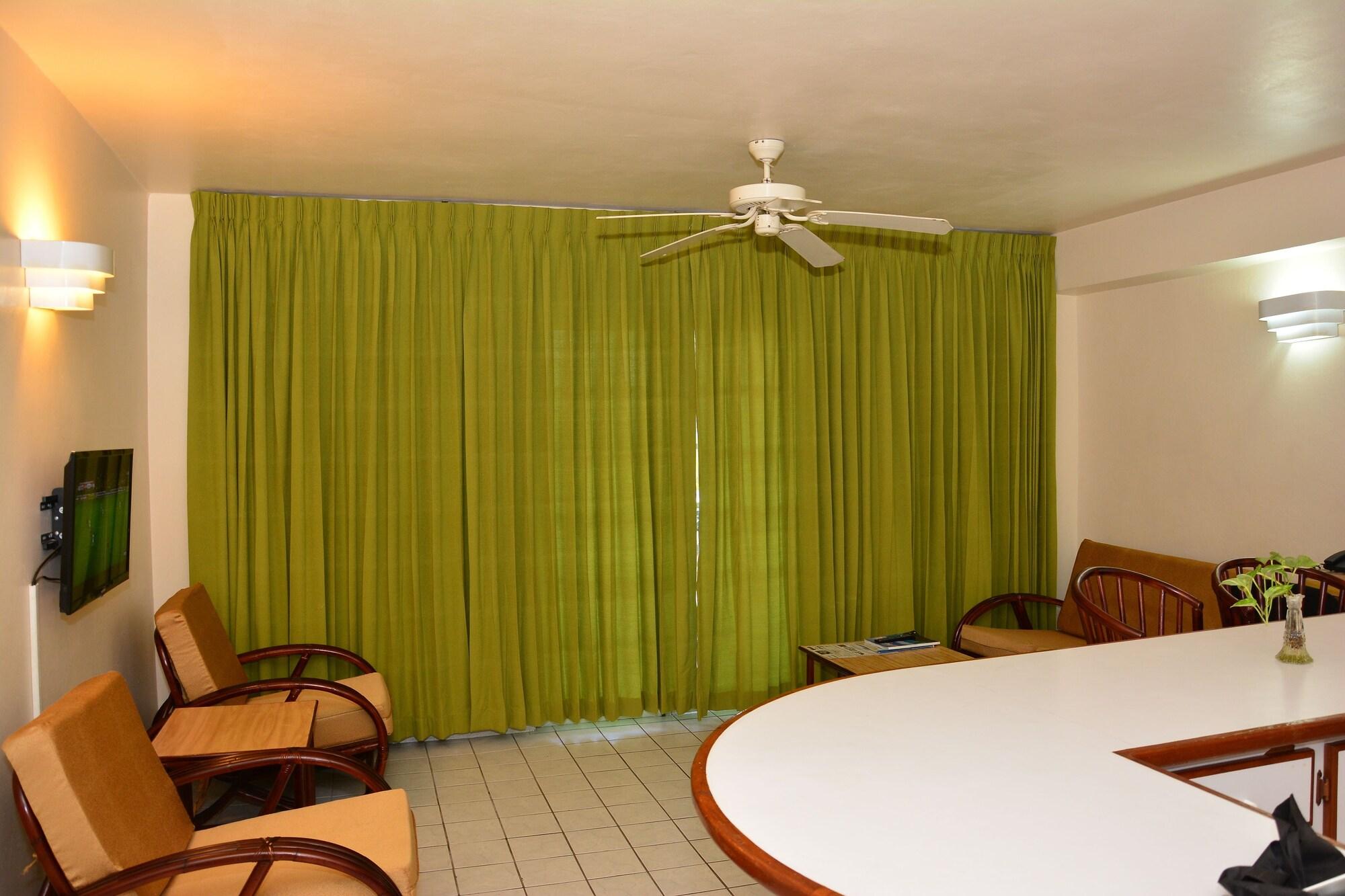El Greco Resort Montego Bay Extérieur photo