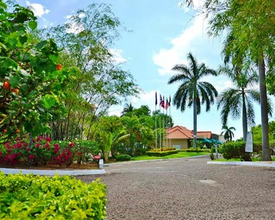 El Greco Resort Montego Bay Extérieur photo